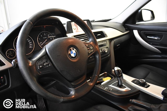 BMW 318d Business aut.